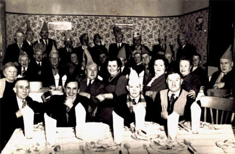 Feest in café Drie Koningen, Merelbeke