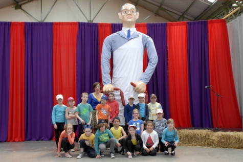 Klasfoto GILKO Merelbeke met Mondje Wollaert, Merelbeke, 2013