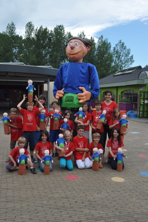 Klasfoto met Groenbuikreus en GILO Scheldewindeke, Oosterzele, 2013