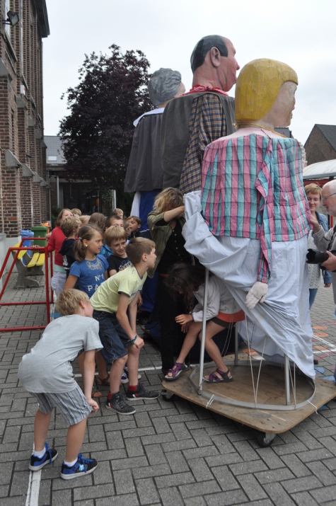 Onder de rok van reuzin Odette, Melle, 2013