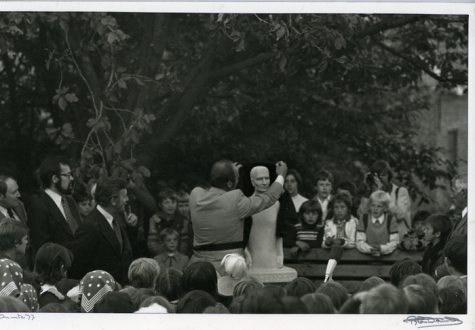 Inhuldiging beeld 'De Muntenaar, Munte, 1977
