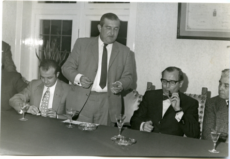 Handelsbeurs, Voorzitter Michel Lefevre dankt het gemeentebetuur, 1970.