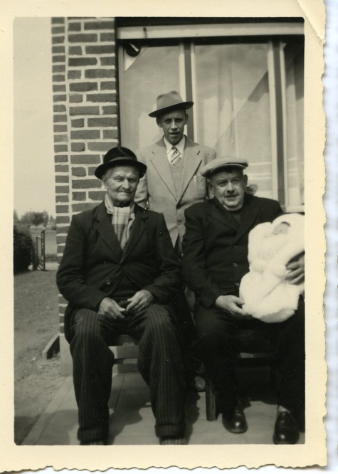 Viergeslacht van de familie Westelinck, Merelbeke, 1956