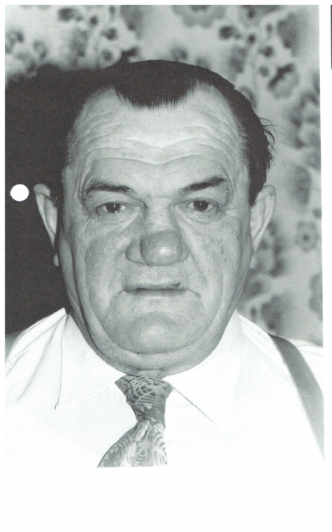 Portret van Marcel Neveians of reus Ruut, Melle