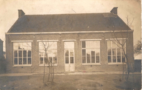 Meisjesschool van Gijzenzele, 1920