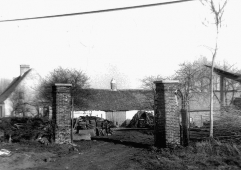 Hof te Letterhoutem, toegang noord, Sint-Lievens-Houtem