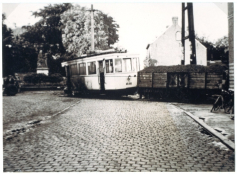Ongeluk met de tram op de lijn Gent-Geraardsbergen, Bottelare, 20/08/1950.