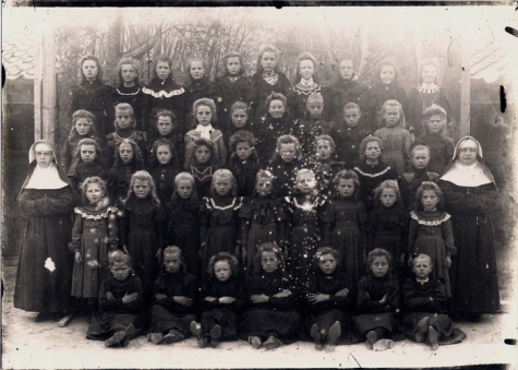 Schoolfoto, Sint-Lievens-Houtem, Letterhoutem, 1905