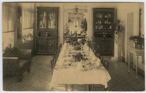 Eetzaal van Villa Placida, Caritasinstituut, Melle