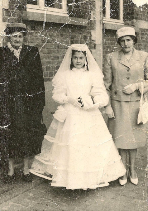 Communiefoto Annie D'Hauwers, Sint-Lievens-Houtem, 1960