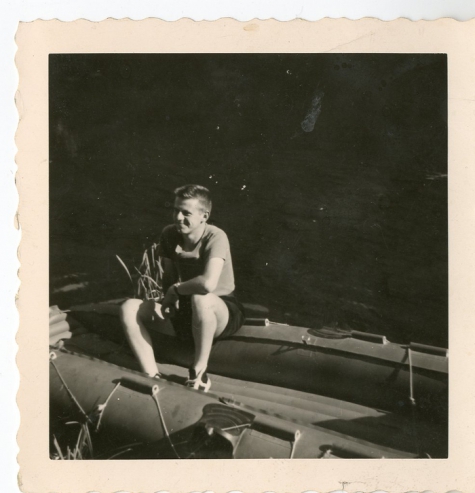 Chiro Melle, in de rubberboot, Frahan, Ardennen, 1962