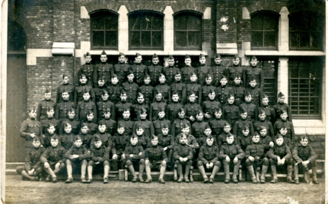 Groep soldaten Eerste Wereldoorlog, details onbekend