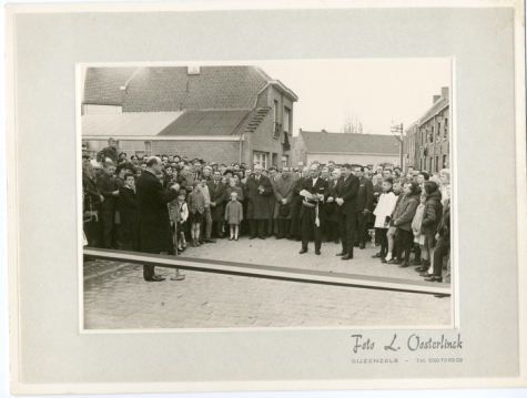 Speech minister op inhuldiging Groenweg, Reigerstraat, Bavegemstraat, Oosterzele, 1965