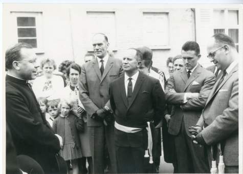 Aanstelling pastoor-deken Reynaert, Oosterzele, 1965