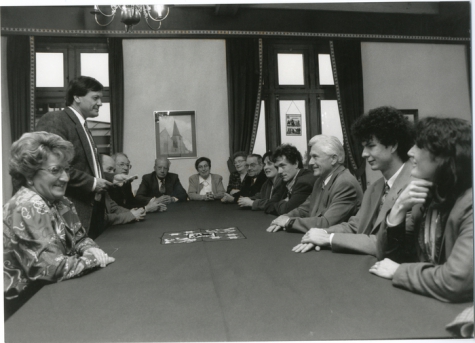 Pensioen Lucien De Meyer, met het schepencollege Oosterzele, 1995
