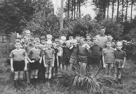 Chiro Melle op klein kamp, Dikkelvenne, 1965