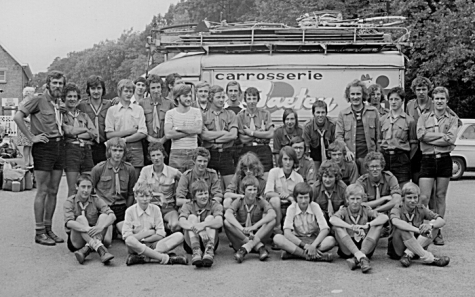 Groepsfoto chiro Melle, Lourdes, 1975
