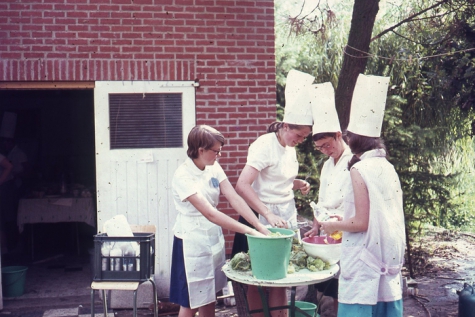 Chiro Melle Geertrui. Sla spoelen. Kamp in Geel, 1967.