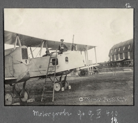Gotha voor de hal, Gontrode, 1917