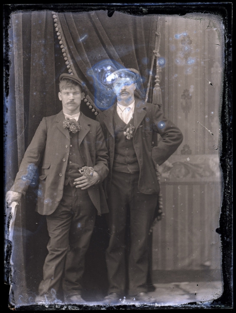 Staand portret, 2 jonge mannen, Melle, 1910-1920