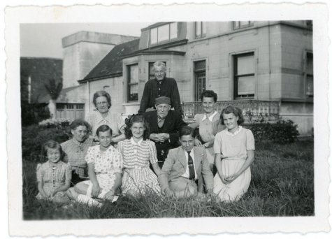 Familie Van Eeckhaute, Lochristi, begin 1940
