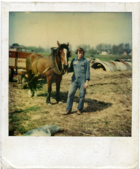 Onbekende aan paard en kar, Van Der Keere, Sint-Lievens-Houtem, jaren 1970
