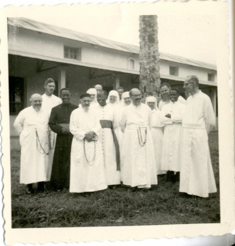 Pater Alfons Mabilde en medebroeders, Belgisch-Congo, ca. 1960