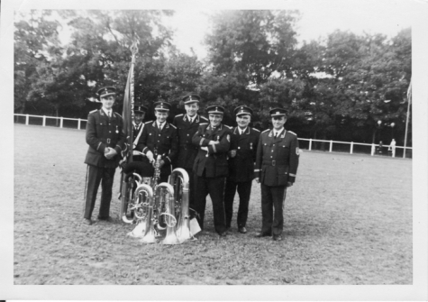Groepsfoto Harmonie Willen is Kunnen Lochristi, Epinay-Sur-Seine, 1969