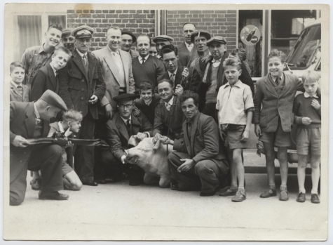 Kampioenenviering schuttersvereniging, Café 't Paviljoen, Moortsele, 1956
