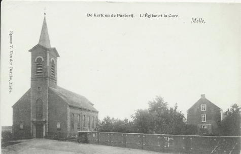 De Kerk en de Pastorij. - L'Eglise et la Cure