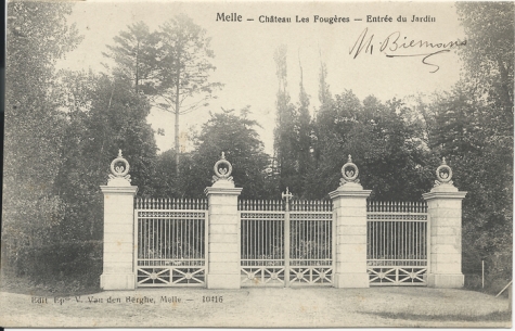 Melle - Château Les Fougères - Entrée du Jardin