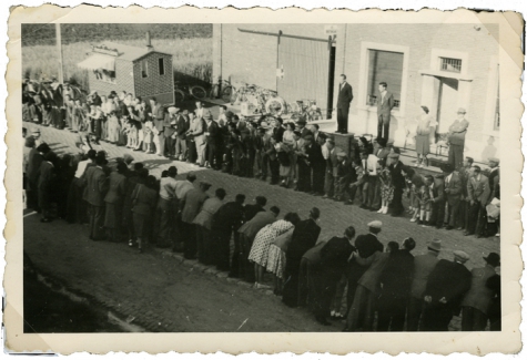 Arrivée Grote Prijs beroepsrenners, Scheldewindeke, 1951