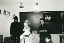 Sint-Maarten op bezoek in de klas, Sint-Lievens-Houtem, jaren 1960