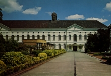 Voorgevel van het College te Melle