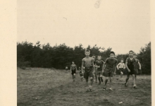 Chiro Melle op kamp, bosspel, omgeving Genk, 1957