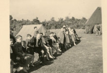 Chiro Melle op kamp, omgeving Genk, bezoekdag, 1957