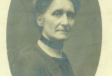 Portret Mathilde De Smet, Destelbergen, begin 20e eeuw
Portret Mathilde De Smet, Destelbergen, begin 20e eeuw