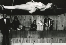 Koortdanseres van Circus Piste